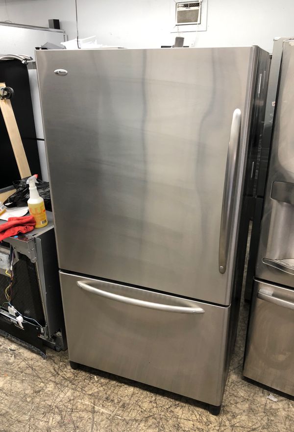 AMANA STAINLESS STEEL COUNTER DEPTH BOTTOM FREEZER FRIDGE for Sale in