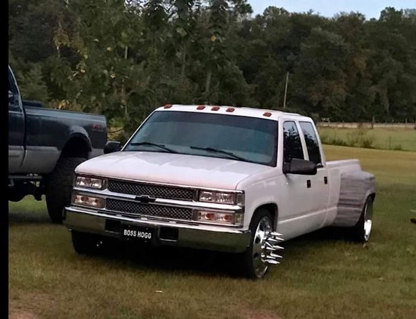 1988 - 1998 OBS Dually Fenders Chevrolet GMC for Sale in Galena Park