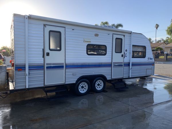 1996 Terry by Fleetwood travel trailer 22ft for Sale in Riverside, CA