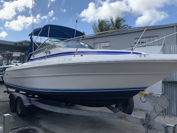 SEA RAY 24 FT TWIN 135 OUTBOARDS W/cabin for Sale in Miami, FL - OfferUp