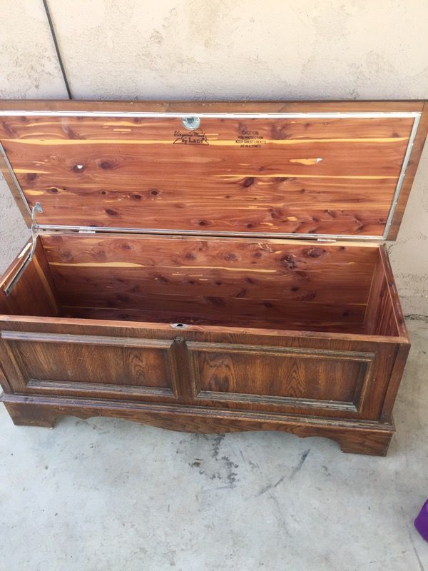 Vintage Antique LANE Hope Chest Serial no 2685170 and style no 9737 74