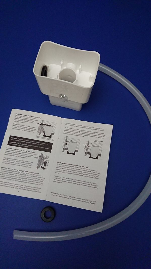 Emsco universal downspout diverter kit for rain barrel for Sale in San