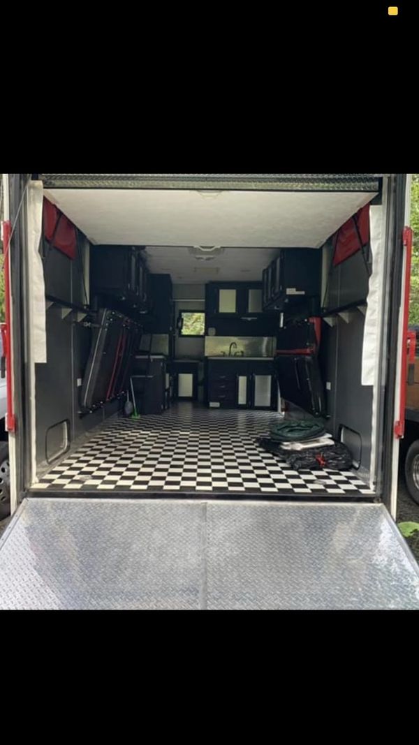 2004 kit Extreme toy hauler 22Ft With fuel station for Sale in Puyallup