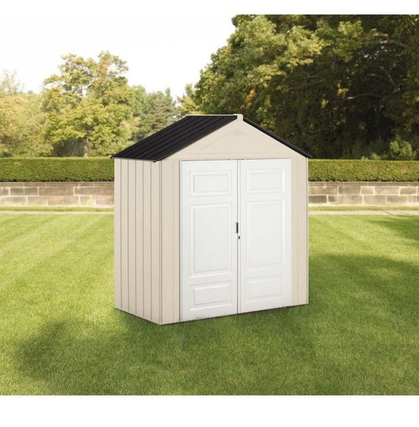 Rubbermaid Outdoor Shed, Plastic, 7x3 Feet, Maple 