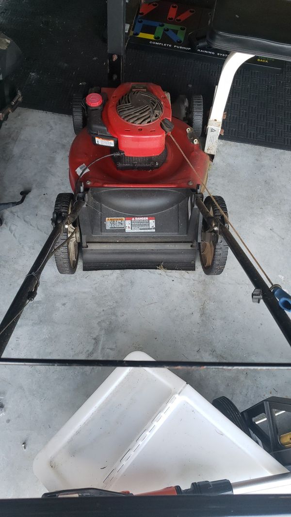 Craftsman Briggs Stratton gold 5.50 140cc for Sale in Port St. Lucie