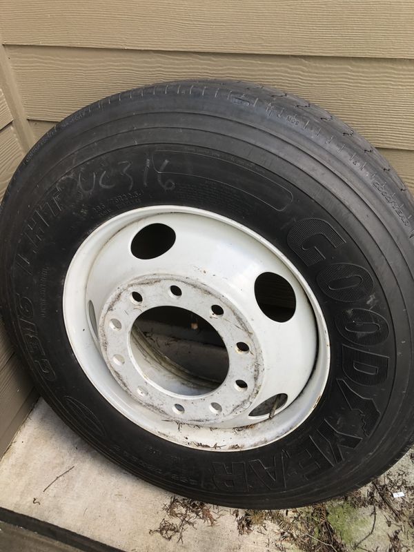 Used semi truck tires and rims 22.5 size for Sale in Vancouver, WA