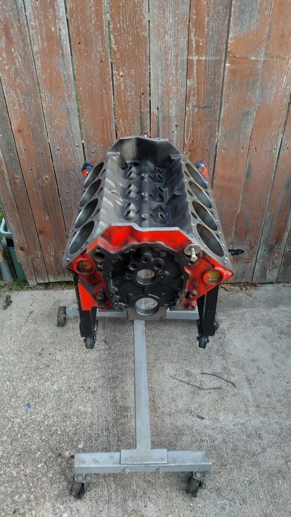 SBC bare block 350 5.7 L ZZ4 vortec 4 bolt main standard bore with AC