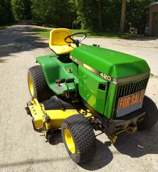 **John Deere 420 Lawn Mower/ Garden Tractor 60" Deck for Sale in