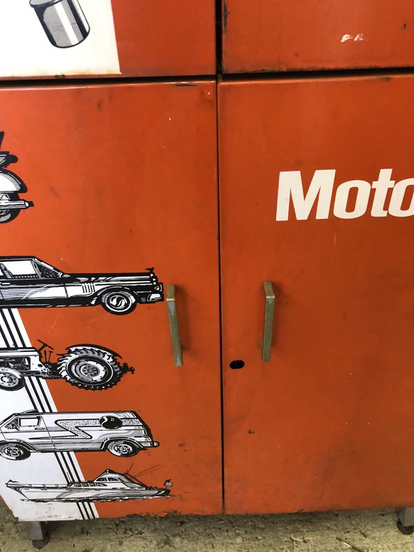 VINTAGE 1970's, MOTORCRAFT (FORD) GAS STATION, PARTS TOOL BOX for Sale in Federal Way