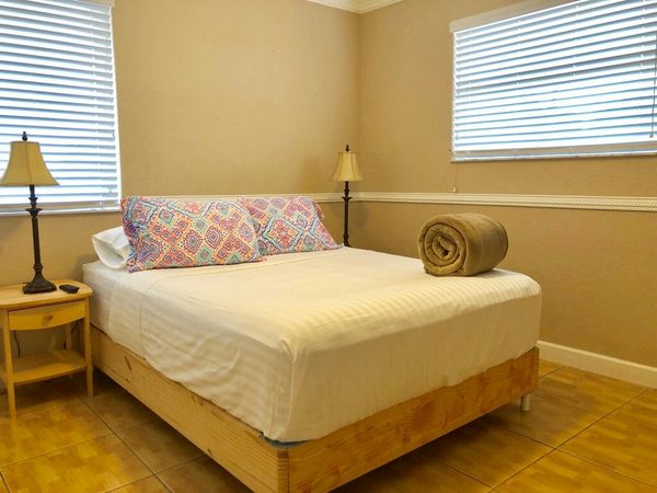 Queen Bedroom Set Juego de Cuarto Queen for Sale in Miami, FL - OfferUp