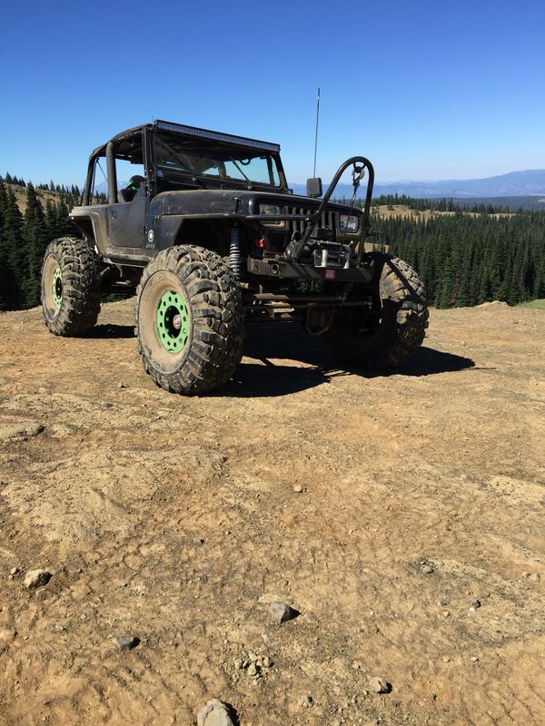 jeep crawler