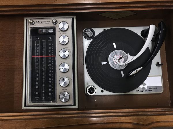 Magnavox Astro-Sonic Vintage All In One Stereo Cabinet For Sale In Los ...