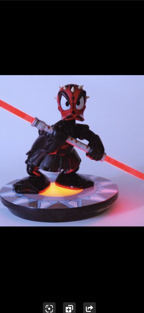 donald duck darth maul statue