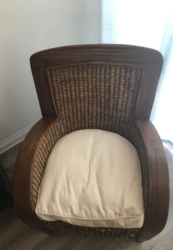 Large Wicker Chair From Pier One for Sale in Riverside, CA OfferUp