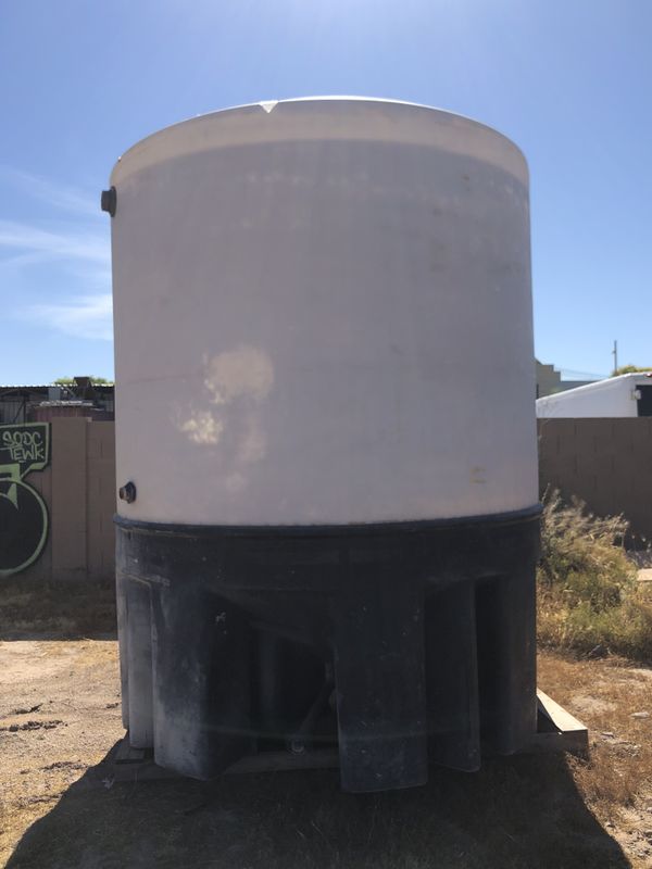 3000 gallon heavy duty vertical water tank for Sale in Phoenix, AZ