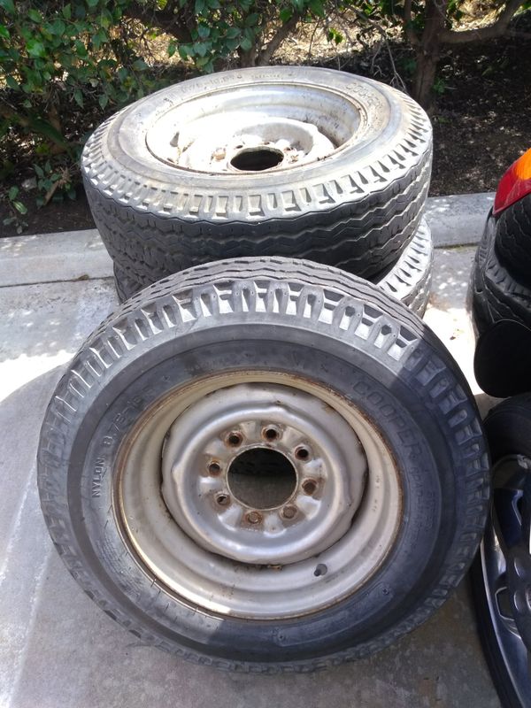 Set of 4 8 lug roller 16.5 wheels and tires off c20 pickup k20 Chevy ...