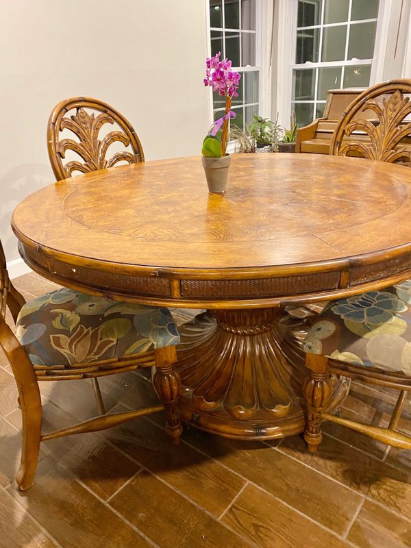 6 Person dining Table for Sale in Aspen Hill, MD - OfferUp