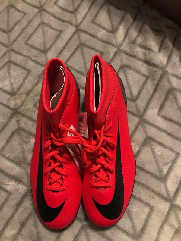 what stores sell cleats
