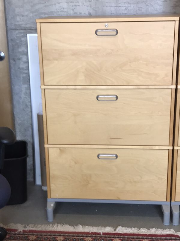 IKEA Effektiv 3 drawer birch filing for Sale in Seattle, WA