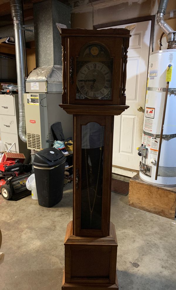 Tick tock godfather clock antique for Sale in Auburn, WA OfferUp