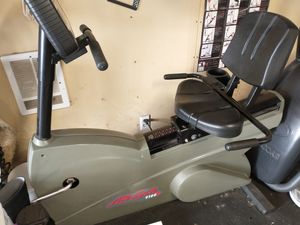 Refurbished Life Fitness Lifecycle 9100 Next Generation Upright Bike 1 Yr Warranty