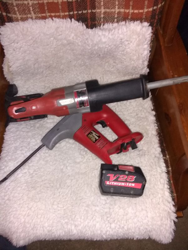 cordless Milwaukee Windshield extractor and equalizer cut out tool for