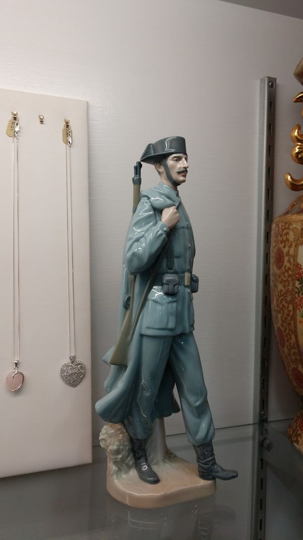 lladro soldier figurine