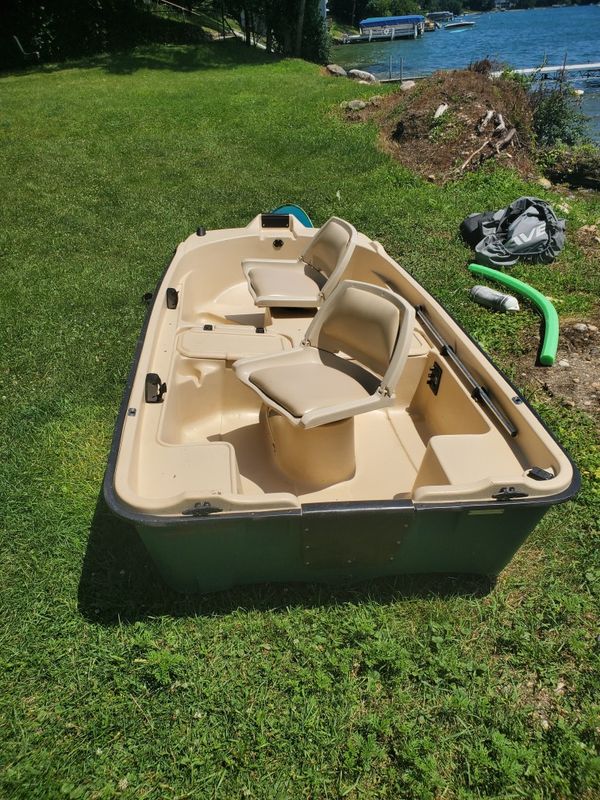 Basshound 9.4 pond boat for Sale in Elkhorn, WI OfferUp