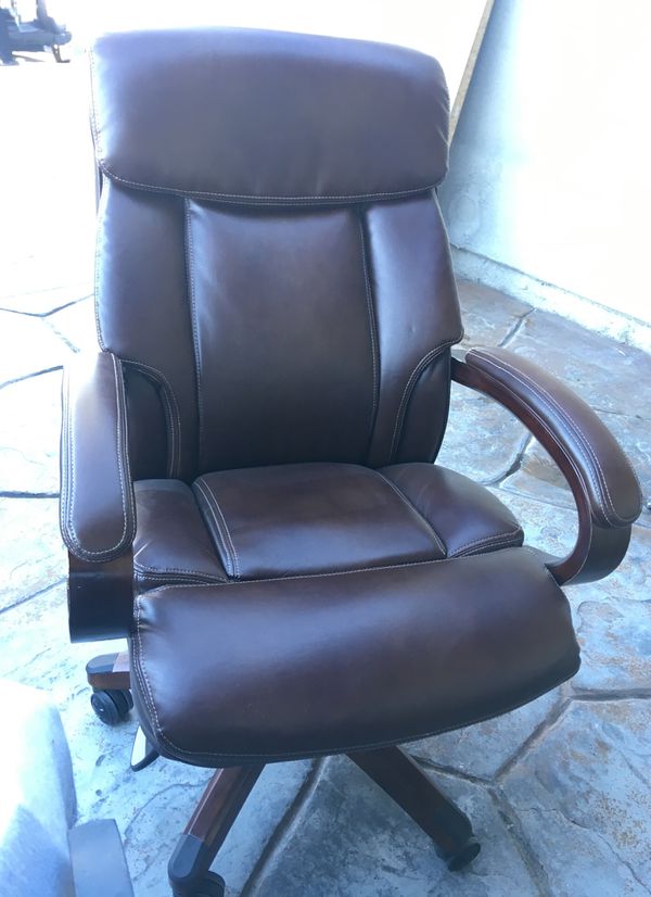 Lazy Boy executive Leather Office Chair - Chestnut (Brown for Sale in
