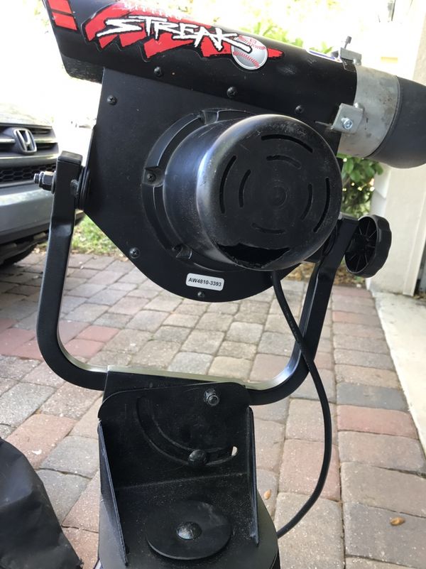 Wilson Hitting Streak Baseball Pitching Machine AW4810 for Sale in