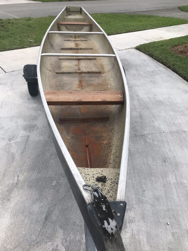 Indian river 16 ft square back chief canoe with trailer for Sale in
