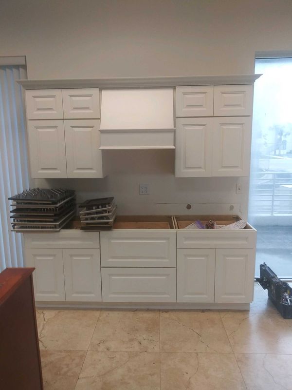 Display kitchen cabinets $1300 for Sale in Boca Raton, FL ...