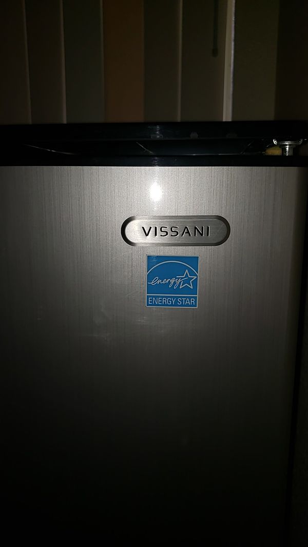 Vissani Mini Fridge for Sale in Indio, CA OfferUp
