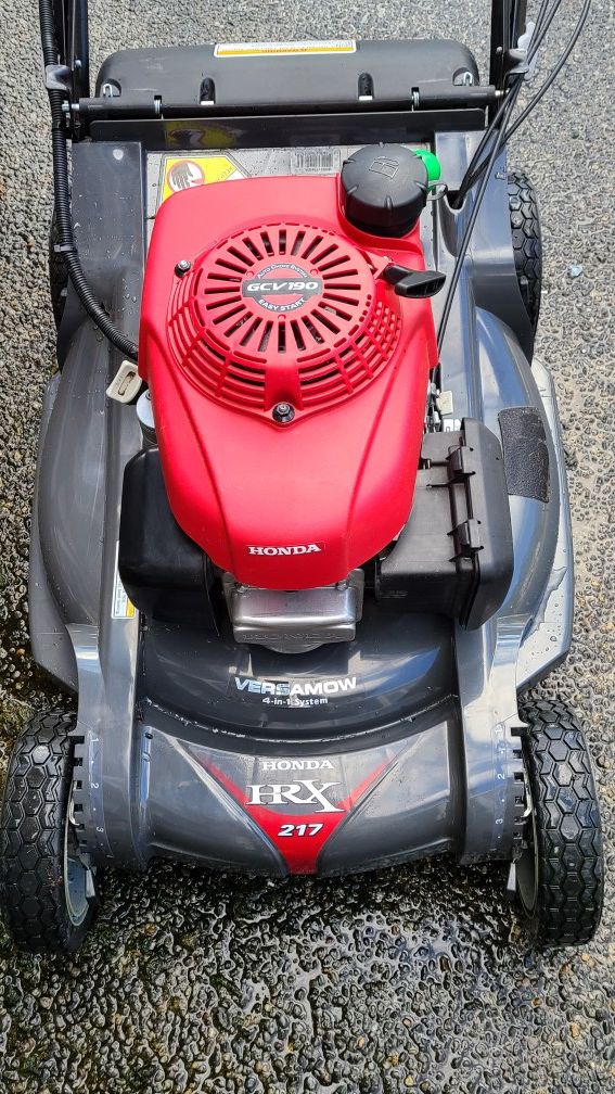 Honda HRX217 Mower with Electric start for Sale in Issaquah, WA OfferUp
