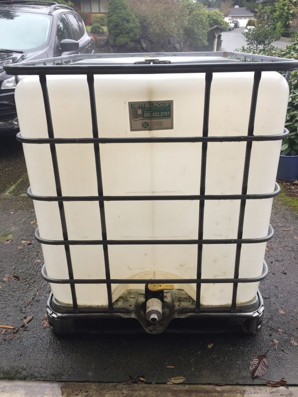 300 gallon IBC tote for Sale in Sammamish, WA OfferUp