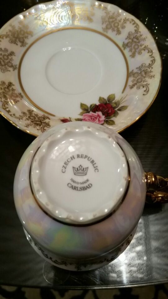 Czech Republic handmade Carlsbad Porcelain Gold Leaf Mother Of Pearl