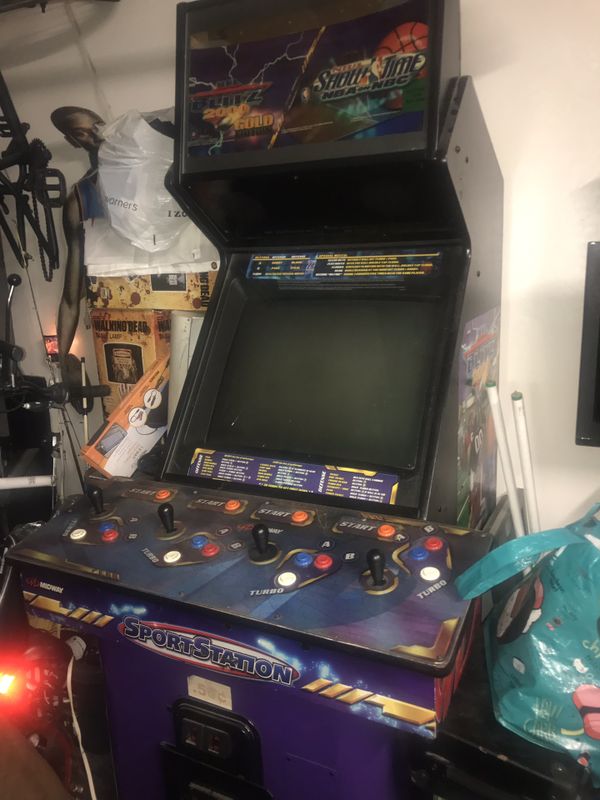 7 ARCADE GAMES 1 SLOT MACHINE for Sale in Tempe, AZ - OfferUp