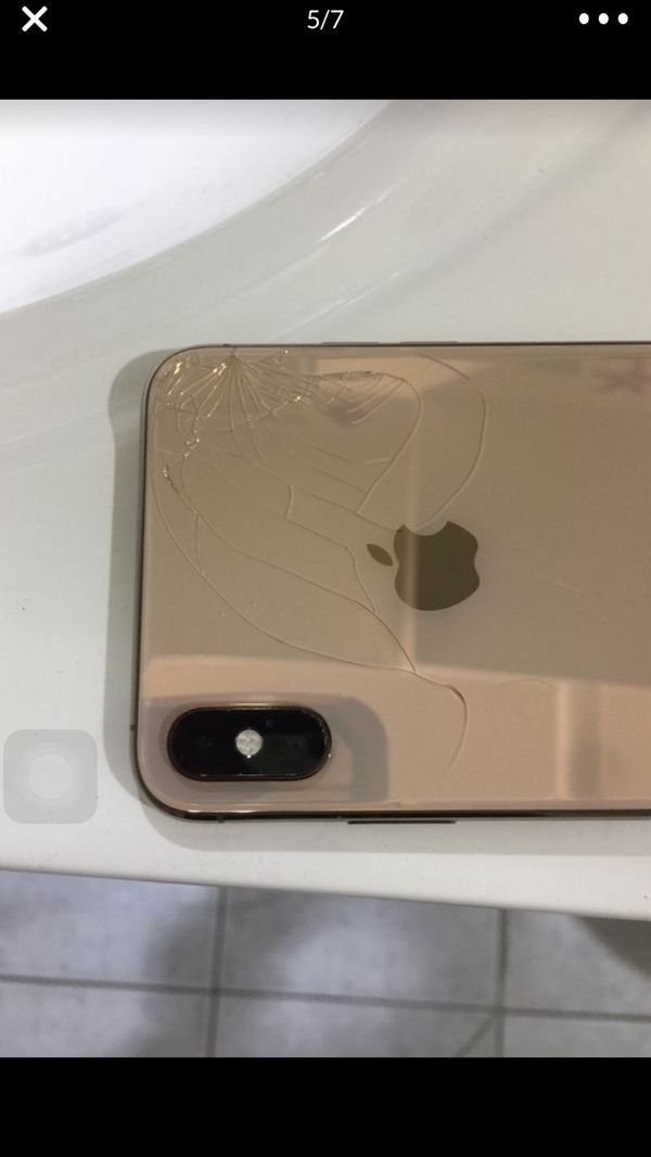 iPhone XS Max ,back side slightly cracked and front side cracked as