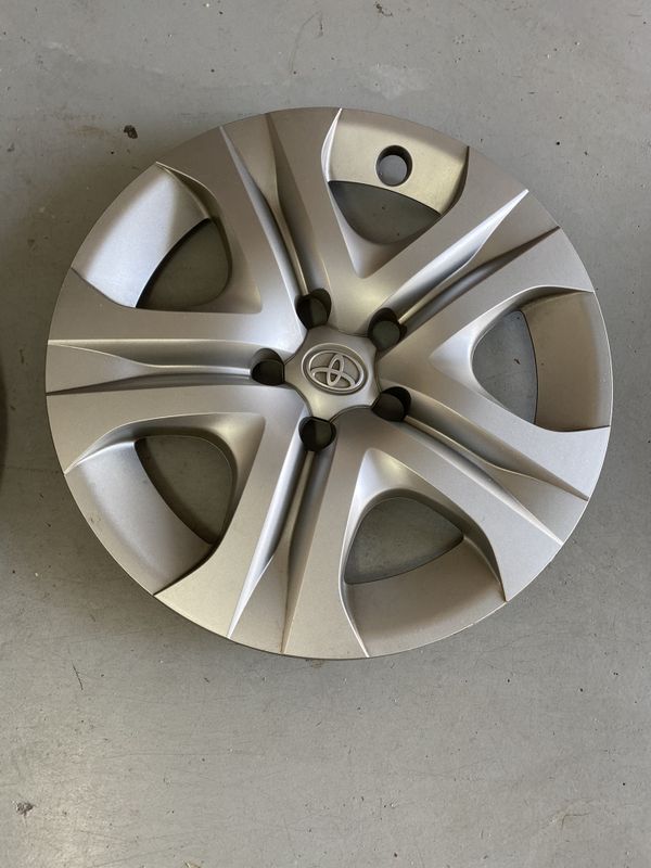 Toyota RAV4 wheel covers SUPER CHEAP!! for Sale in Orlando, FL OfferUp