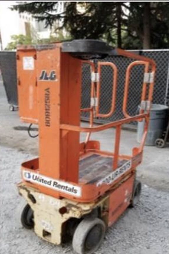 Used equipment for sale (man lift) for Sale in Kirkland, WA OfferUp