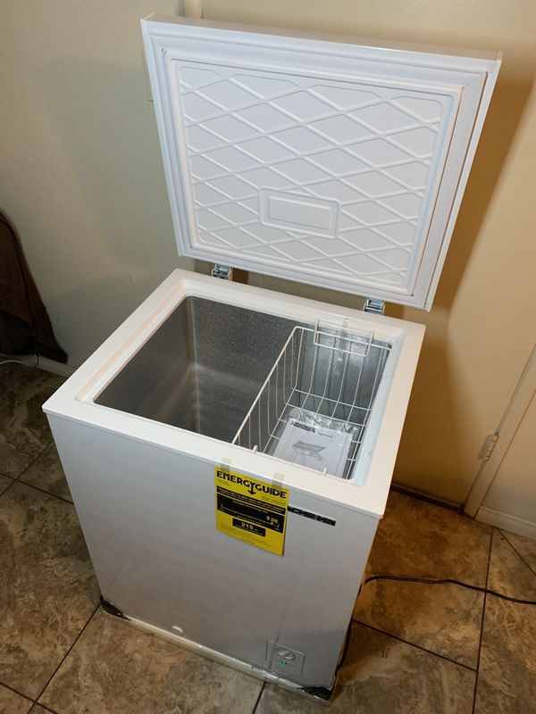 NEW THOMPSON CHEST FREEZER BRAND NEW IN BOX WHITE FREEZER 5.0 CU. FT