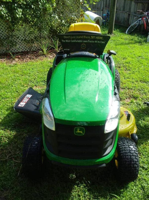 John Deere E100 17.5HP Automatic 42in Riding Lawn Mower for Sale in