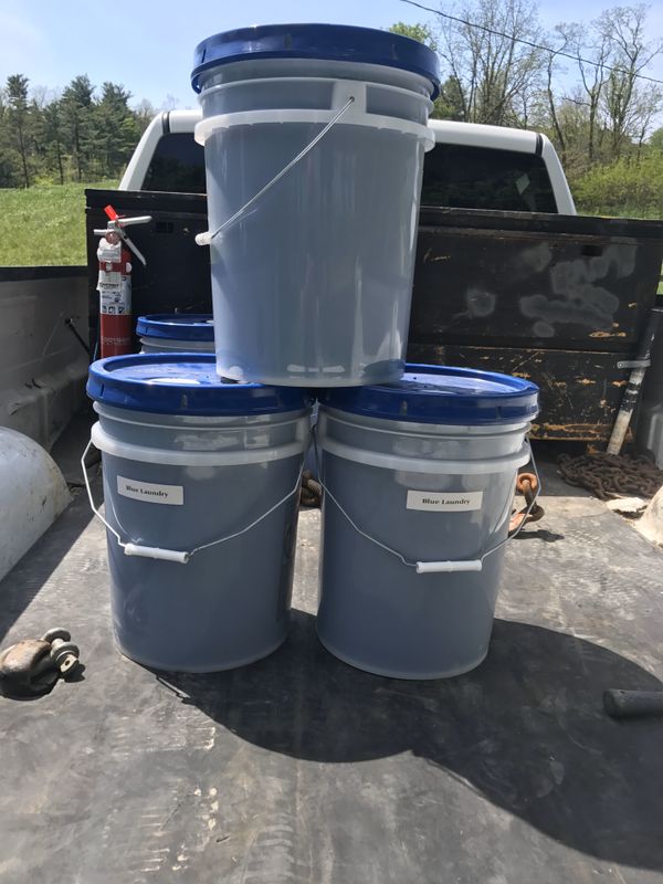 5 gallon buckets of laundry detergent for Sale in Muncie, IN OfferUp