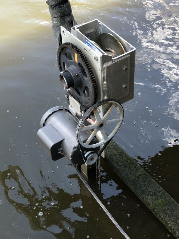 Hewitt Hydraulic Boat Lift