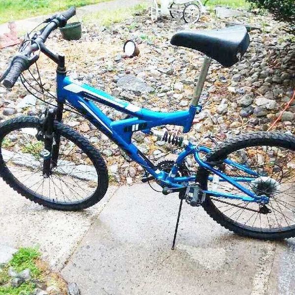 magna outreach bike price