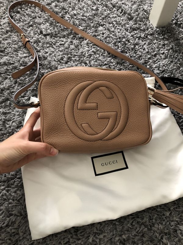 tan gucci soho