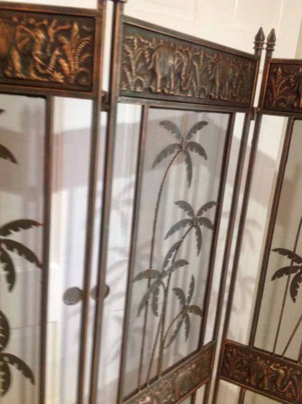 THREE PANEL METAL ROOM DIVIDER WITH ELEPHANT AND PALM TREE DECORATIONS