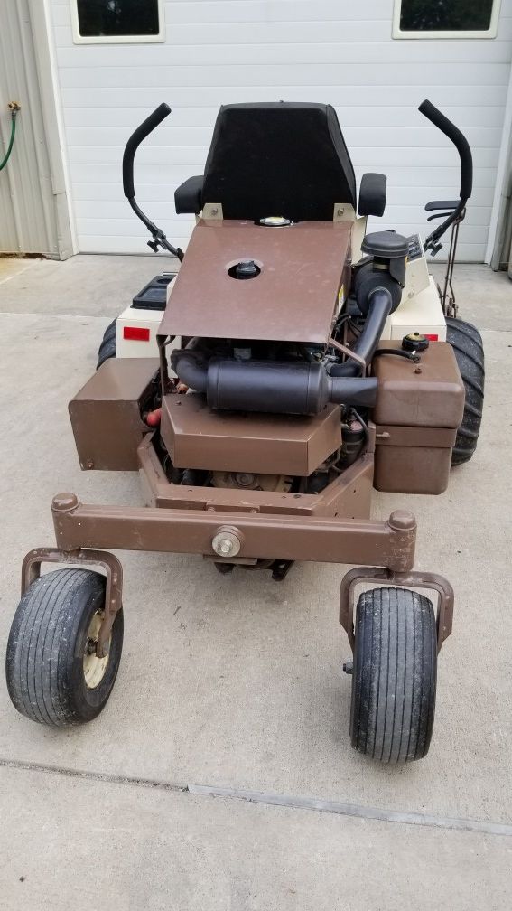 Used 725 front mount 60" mower for Sale in De Motte, IN