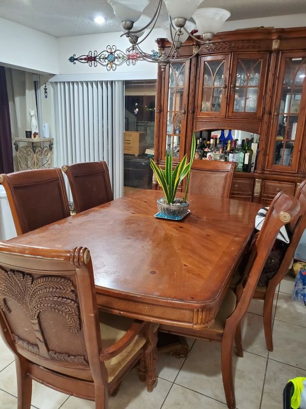 Muebles . Juego de comedor. for Sale in Miami, FL - OfferUp
