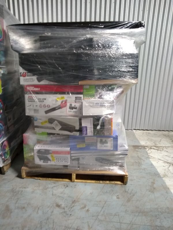 Walmart's liquidation pallets for Sale in Braintree, MA OfferUp